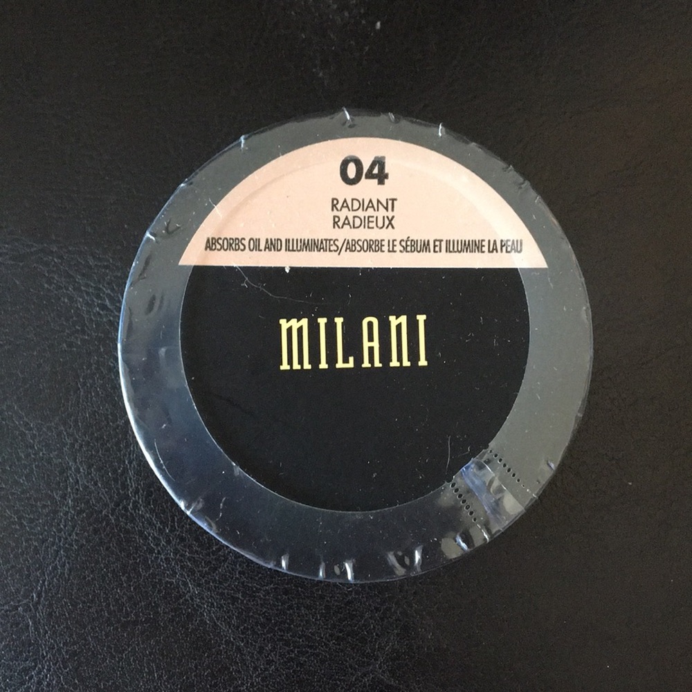 Milani radiant make it last setting powder